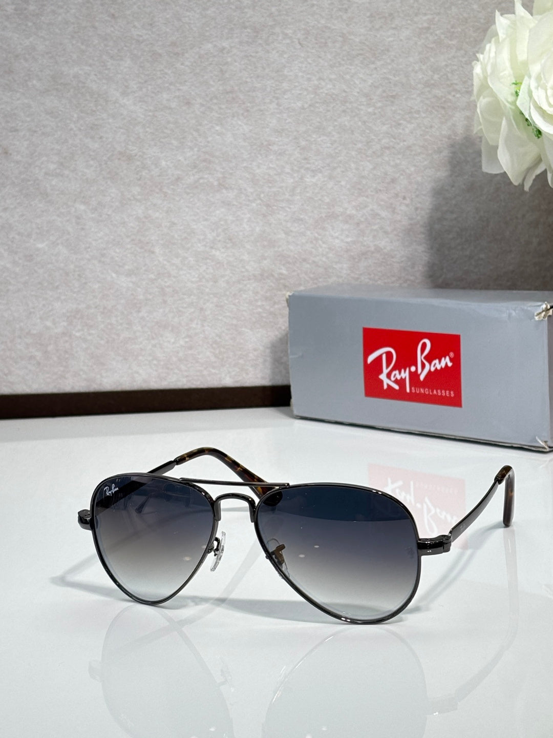 Ray-Ban RB3925 Sunglasses | Metal Frame | Unisex