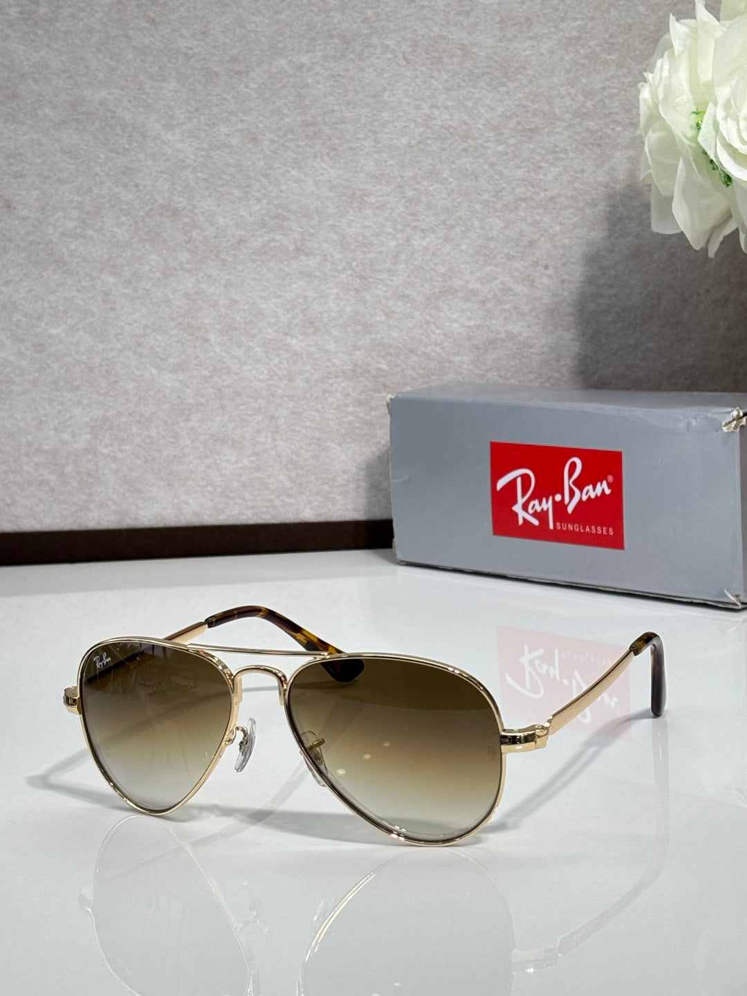 Ray-Ban RB3925 Sunglasses | Metal Frame | Unisex