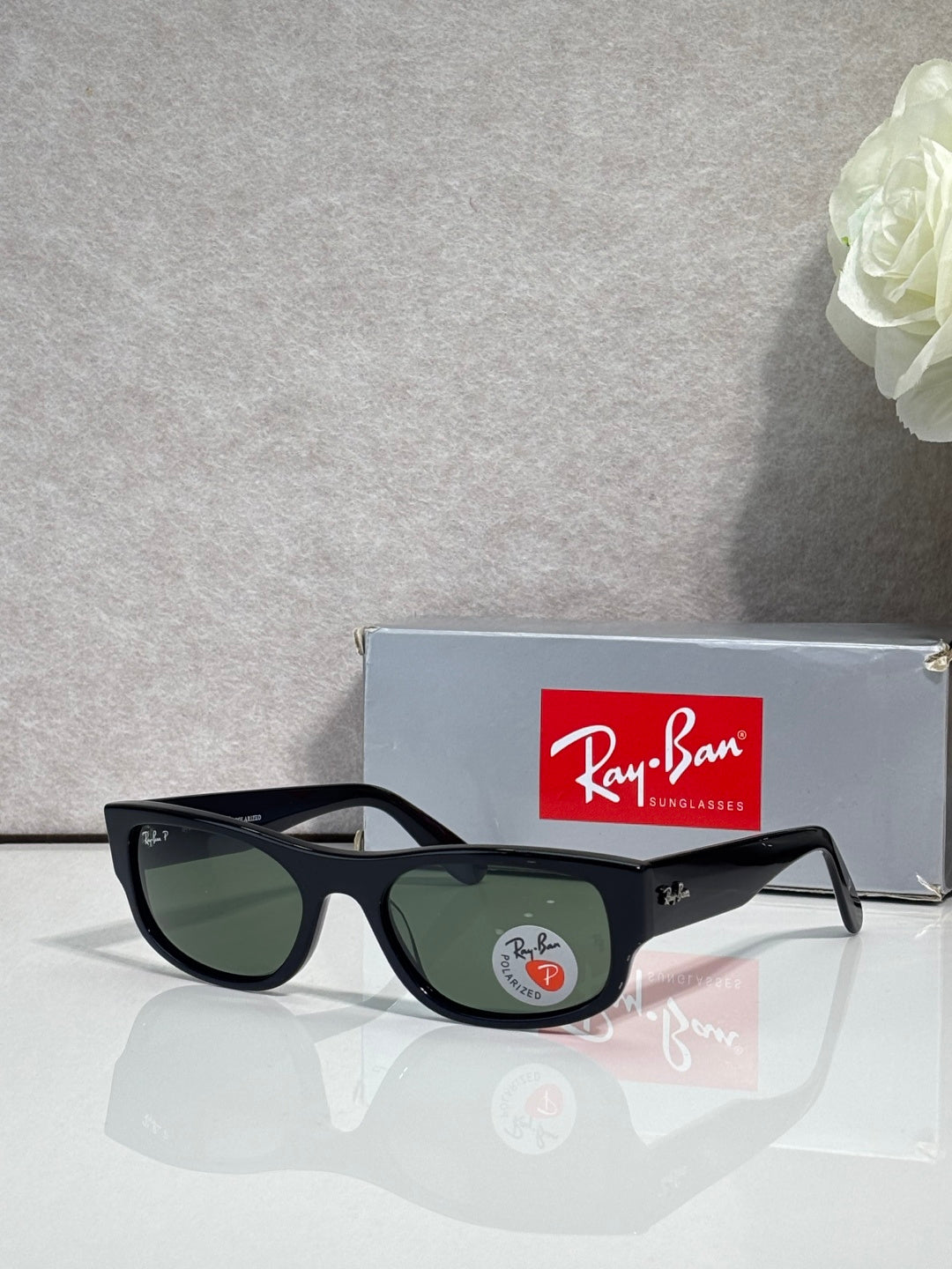 Ray-Ban RB2227 Sunglasses | Classic Round Frame | Unisex