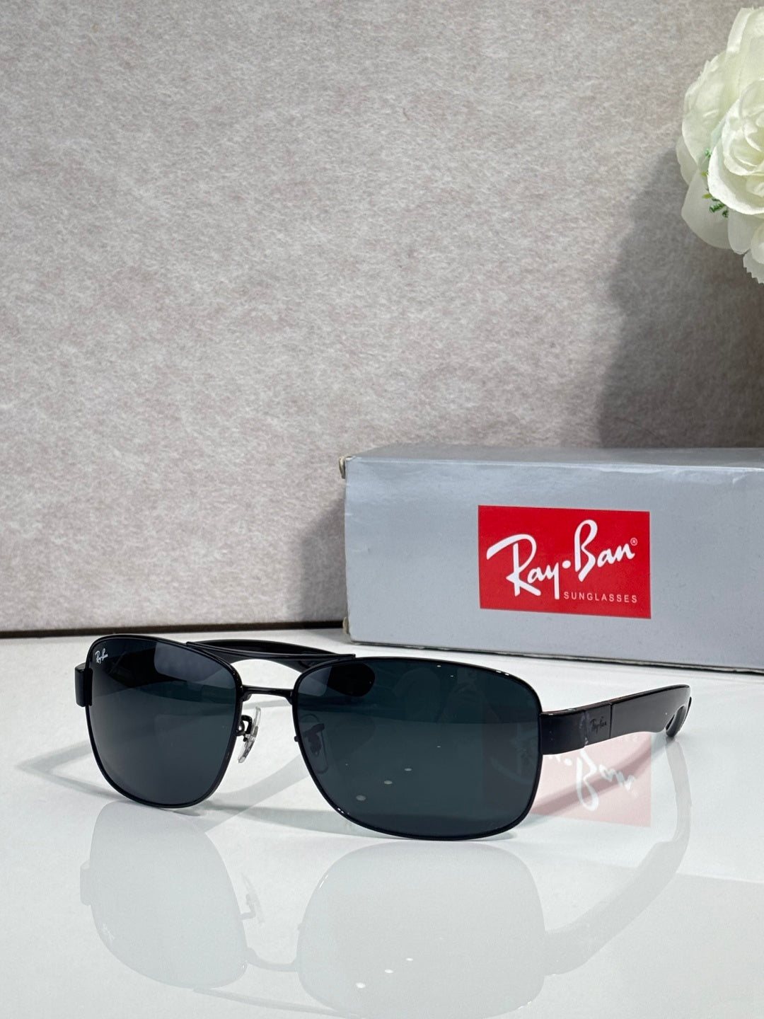 Ray-Ban RB3522 Sunglasses | Metal Frame | Unisex