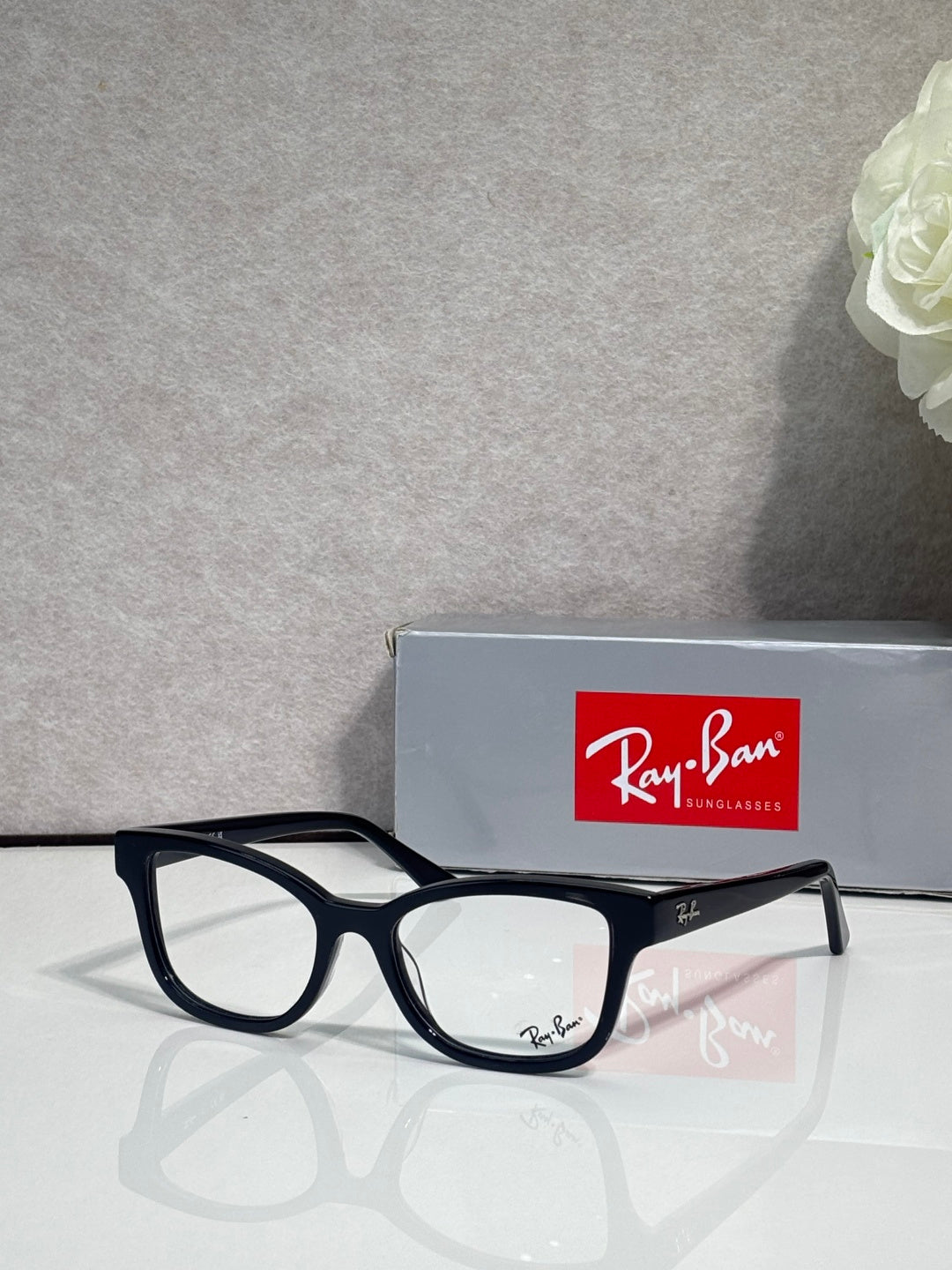Ray-Ban RB7269L Eyeglasses | Lightweight Square Frame | Unisex
