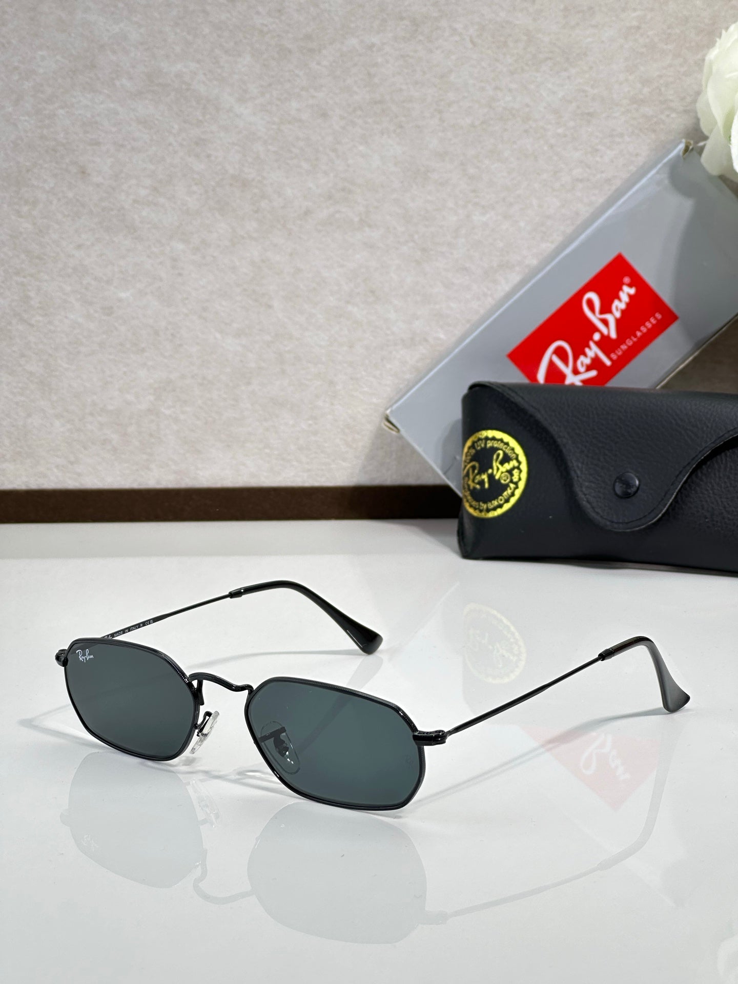 Ray-Ban RB3947 Sunglasses | Metal Frame | Unisex