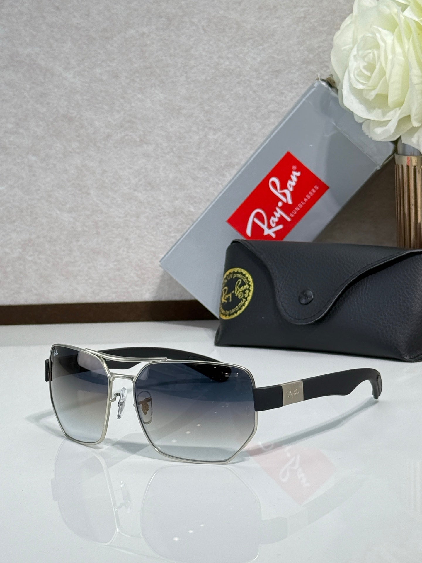 Ray-Ban RB3762 Sunglasses | Metal Frame | Unisex