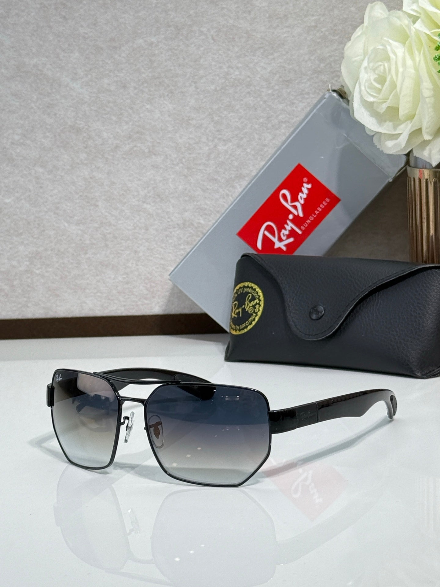 Ray-Ban RB3762 Sunglasses | Metal Frame | Unisex