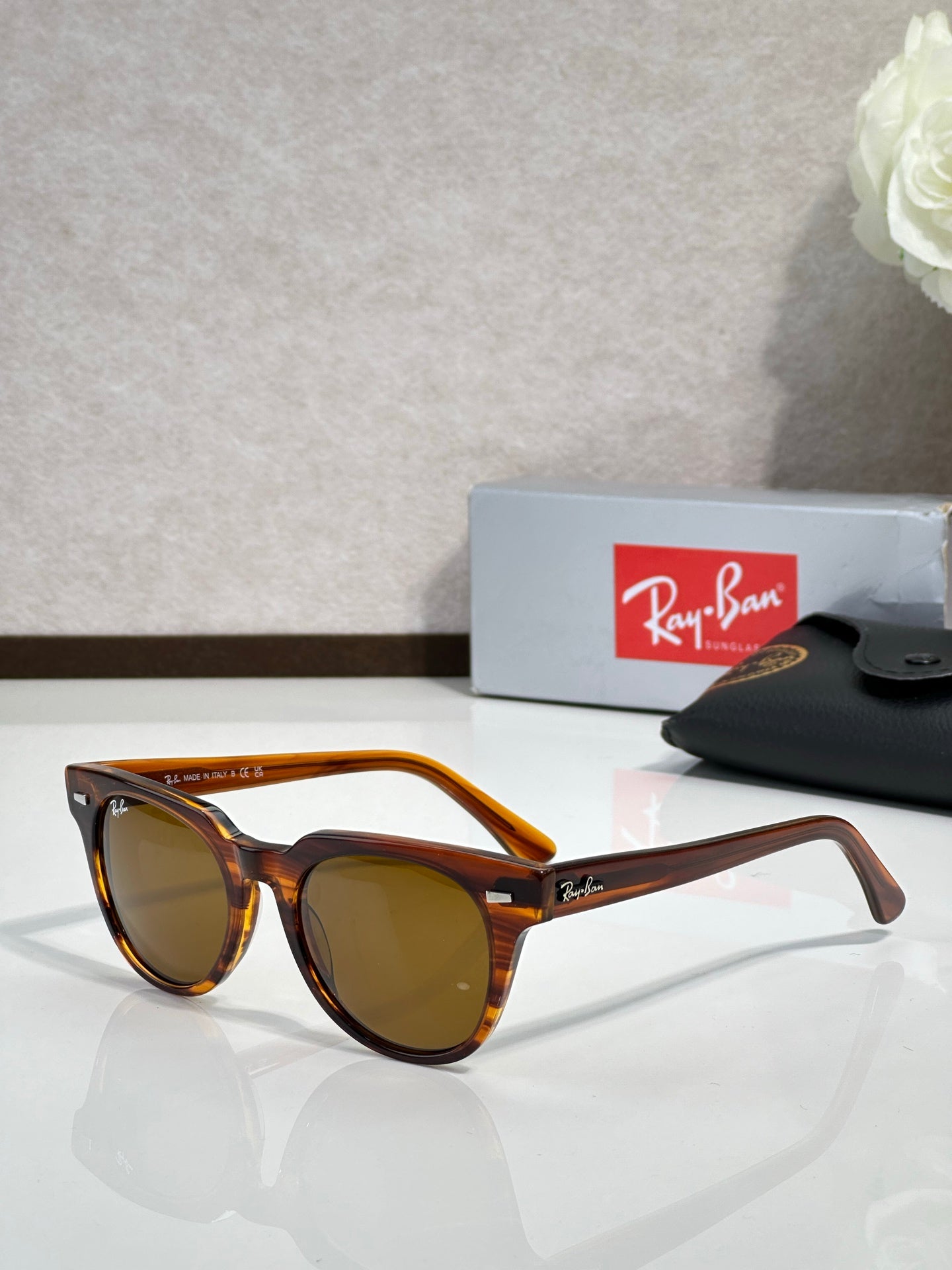 Ray-Ban RB2168 Wayfarer Reverse Sunglasses | Acetate Frame | UV400 | Unisex