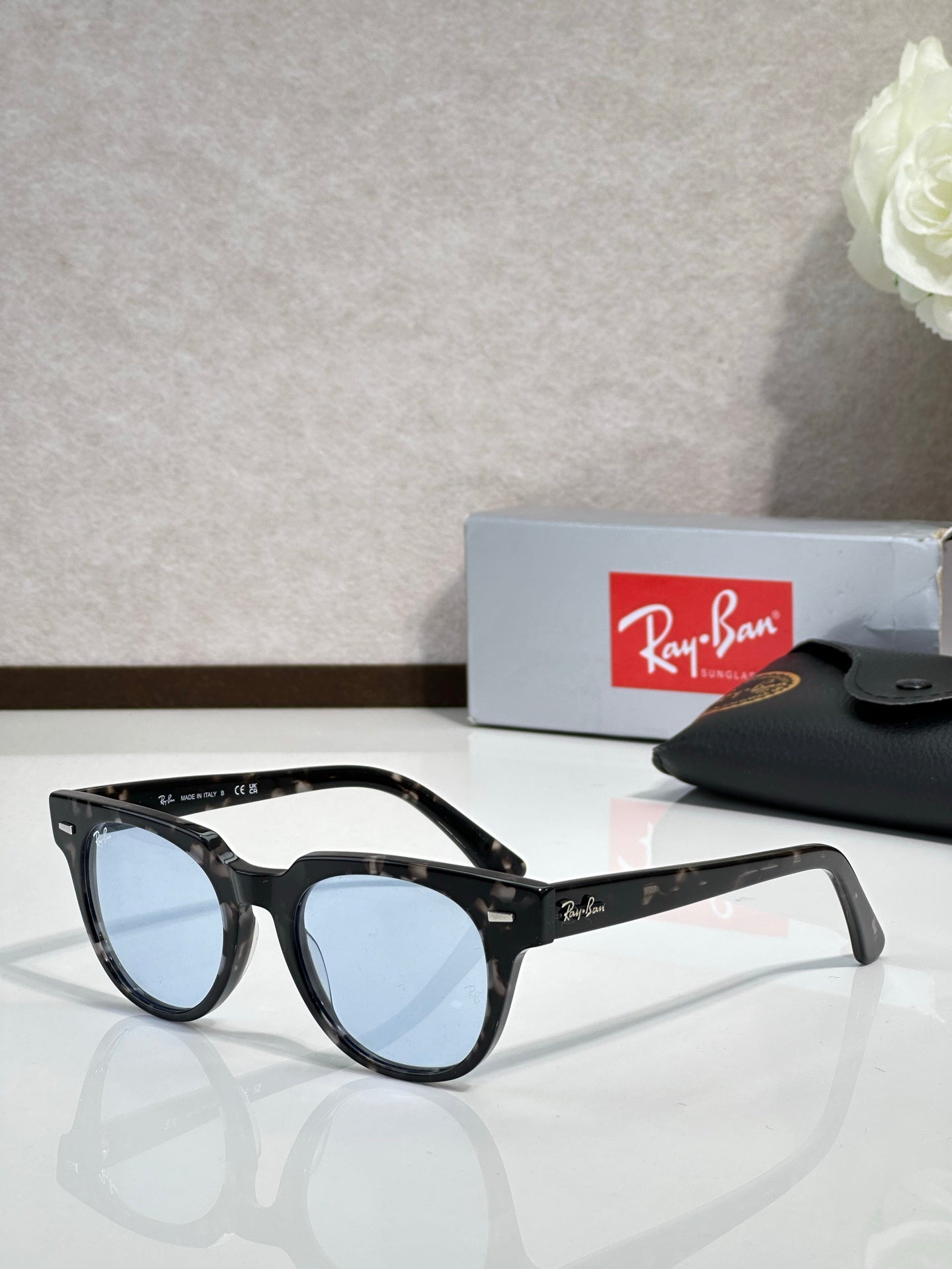 Ray-Ban RB2168 Wayfarer Reverse Sunglasses | Acetate Frame | UV400 | Unisex