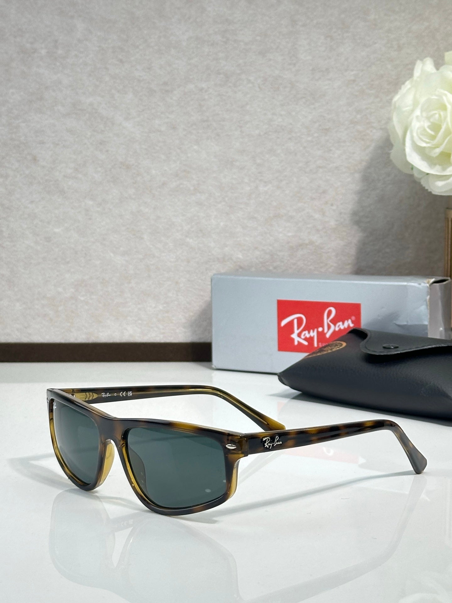 Ray-Ban RB2225 Wayfarer Sunglasses | Acetate Frame | UV400 | Unisex