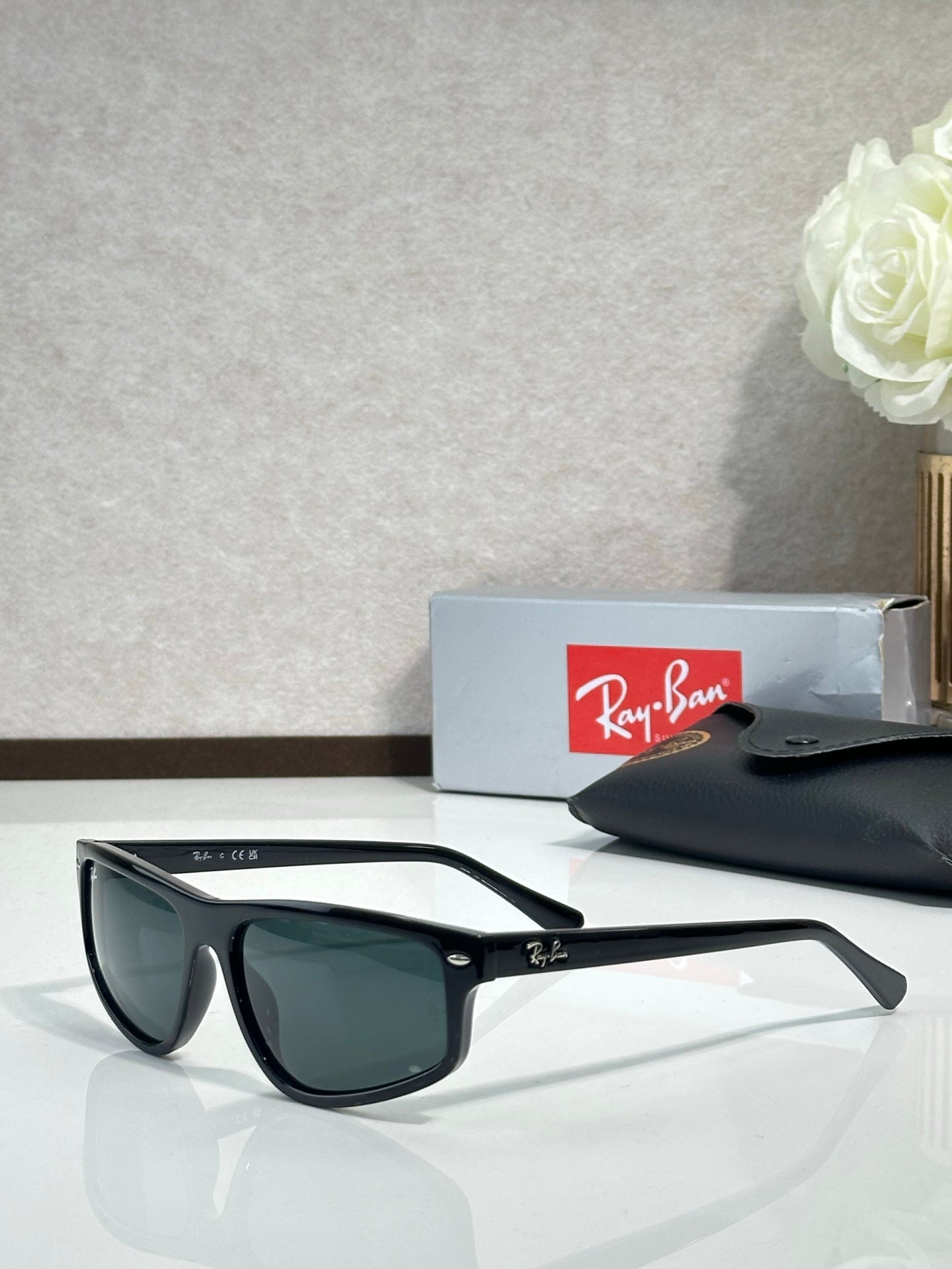 Ray-Ban RB2225 Wayfarer Sunglasses | Acetate Frame | UV400 | Unisex