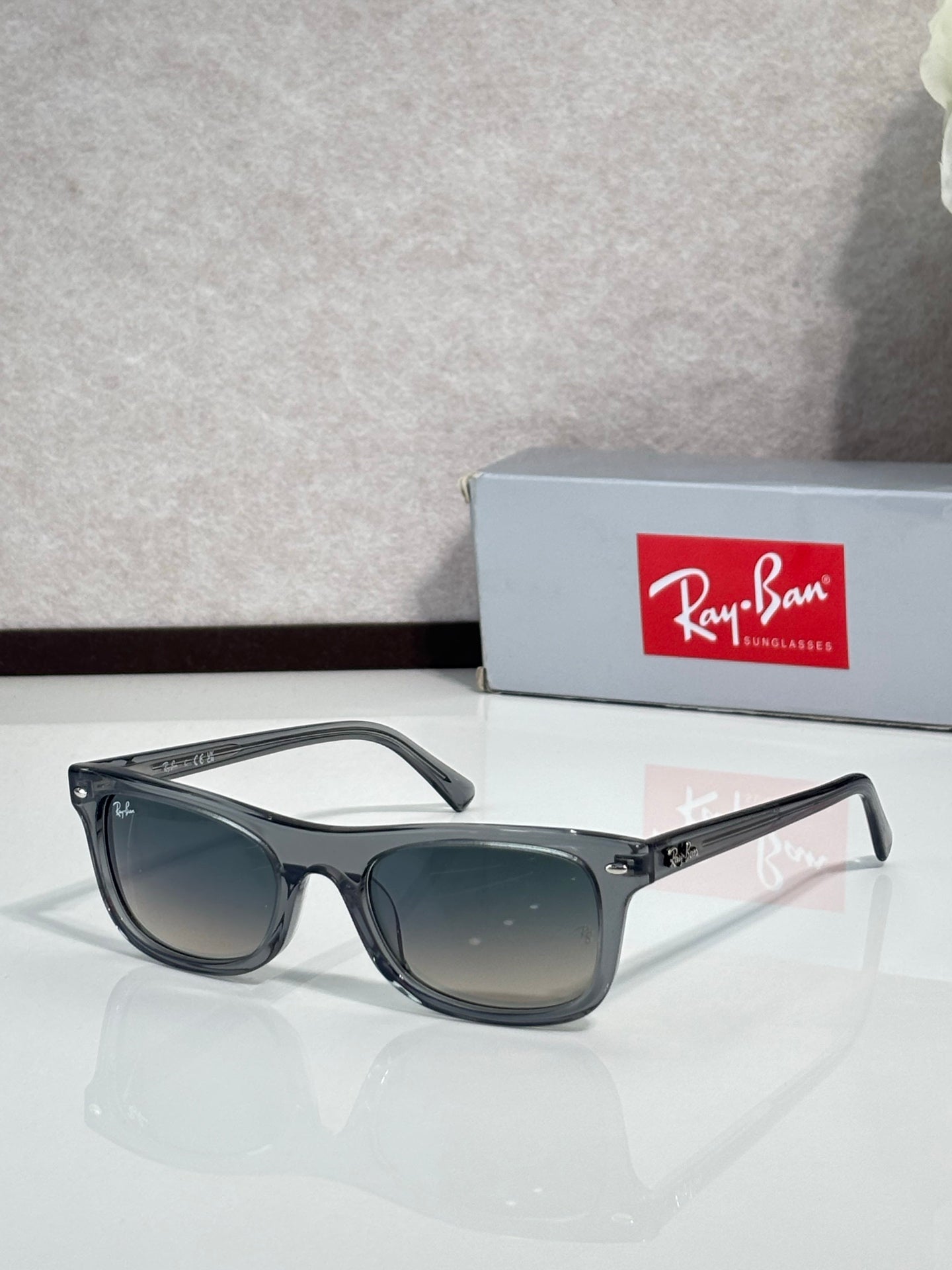 Ray-Ban RB2226 Wayfarer Sunglasses | Acetate Frame | UV400 | Unisex